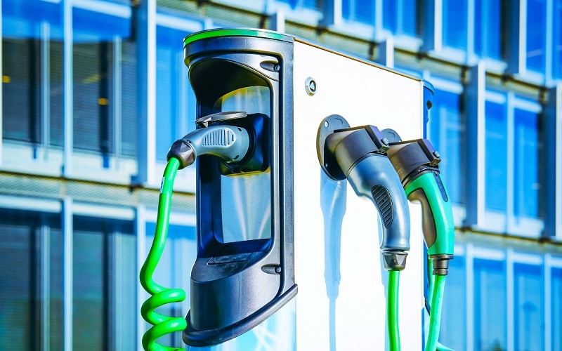 Tout savoir sur les bornes de recharge pour voitures électriques