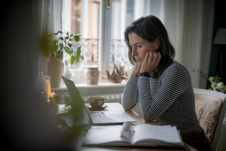 Faire garder son chien ou chat : dans quel cas Bercy accorde un credit d’impot en 2026