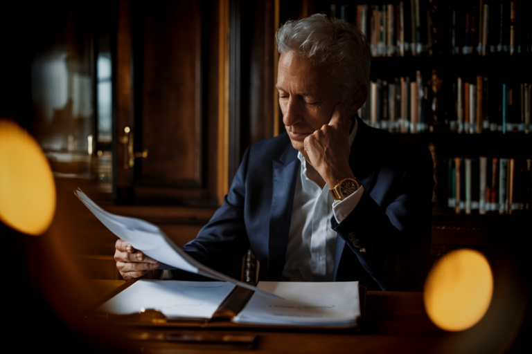 Abattement fiscal après 65 ans en 2026, montant et conditions du bonus automatique sur les revenus