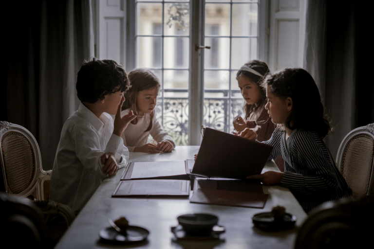Succession d’un parent non résident en France, règle des 6 ans sur 10 ans et droits applicables en 2026