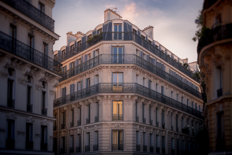 Commissions immobilières aux États-Unis : l’accord à 418 millions qui casse la règle des 5 à 6 %